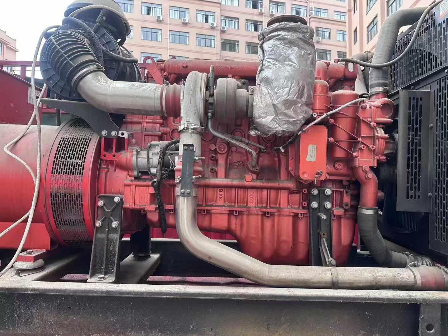 开平如何选择适合 600kW 柴油发电机组的过载保护器？