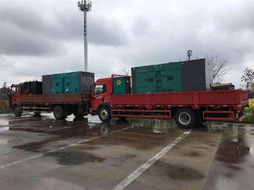 开平涂抹密封胶后，需要等待多长时间才能安装水冷式机油散热器密封件？